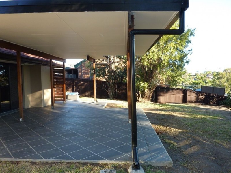 16 Kittani Crescent, Ashmore QLD 4214