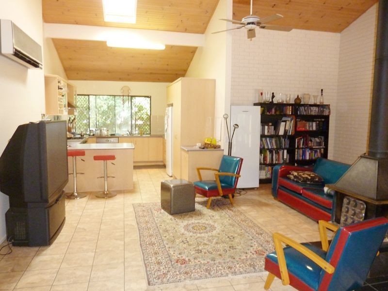 76 Yangoora Crescent, Ashmore QLD 4214