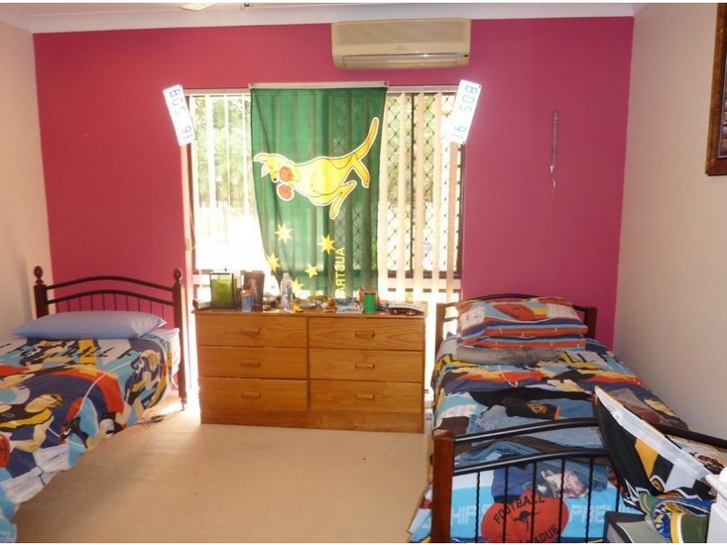 76 Yangoora Crescent, Ashmore QLD 4214