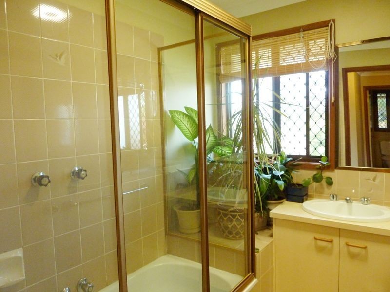 10/8 Sara, Ashmore QLD 4214