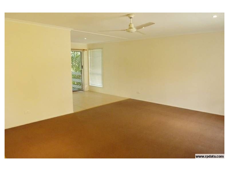 7 Windsor Place, Molendinar QLD 4214