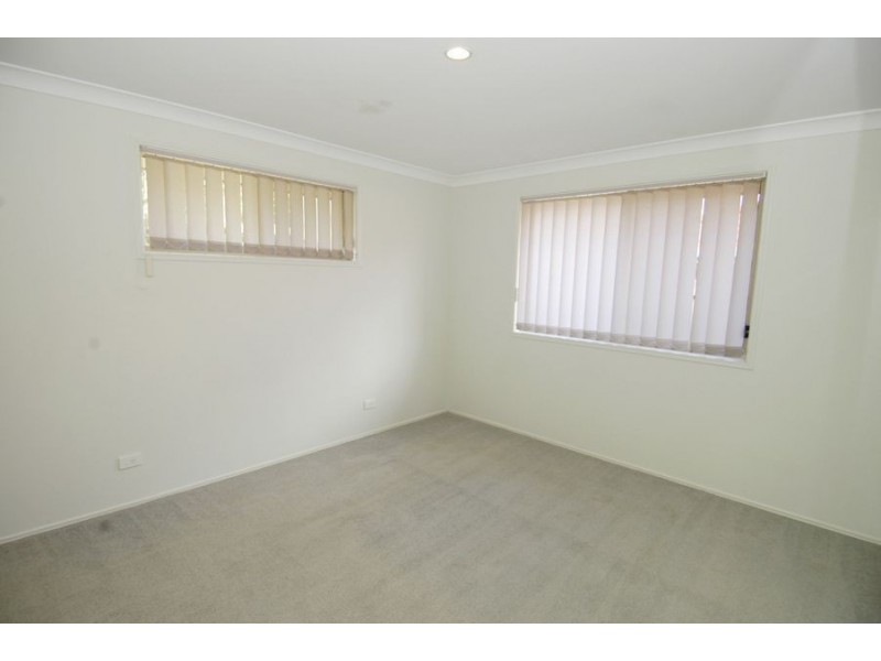 17 Fairweather Drive, Arundel QLD 4214