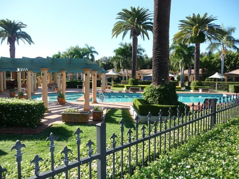 3254 Palladian Drive, Hope Island QLD 4212