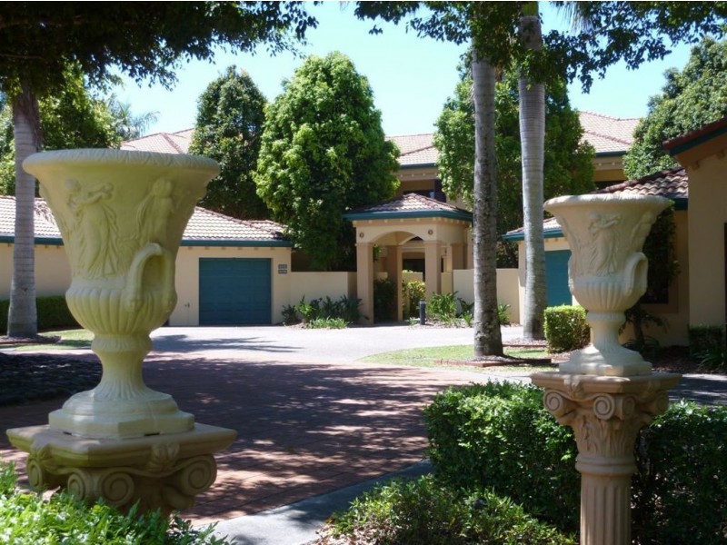 3254 Palladian Drive, Hope Island QLD 4212