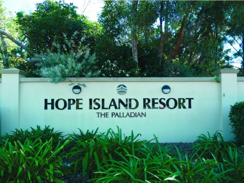 3254 Palladian Drive, Hope Island QLD 4212