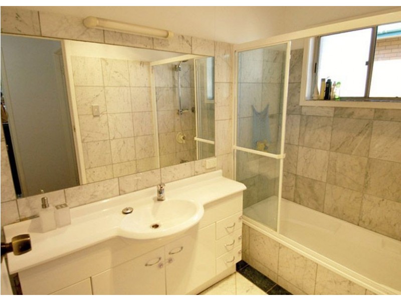 14 O’Doherty Avenue, Southport QLD 4215