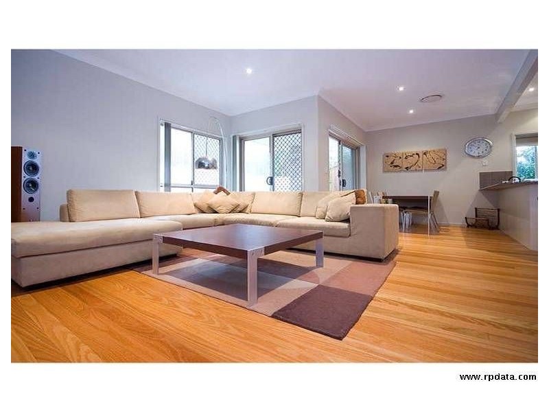 4/3 Blake Street, Southport QLD 4215