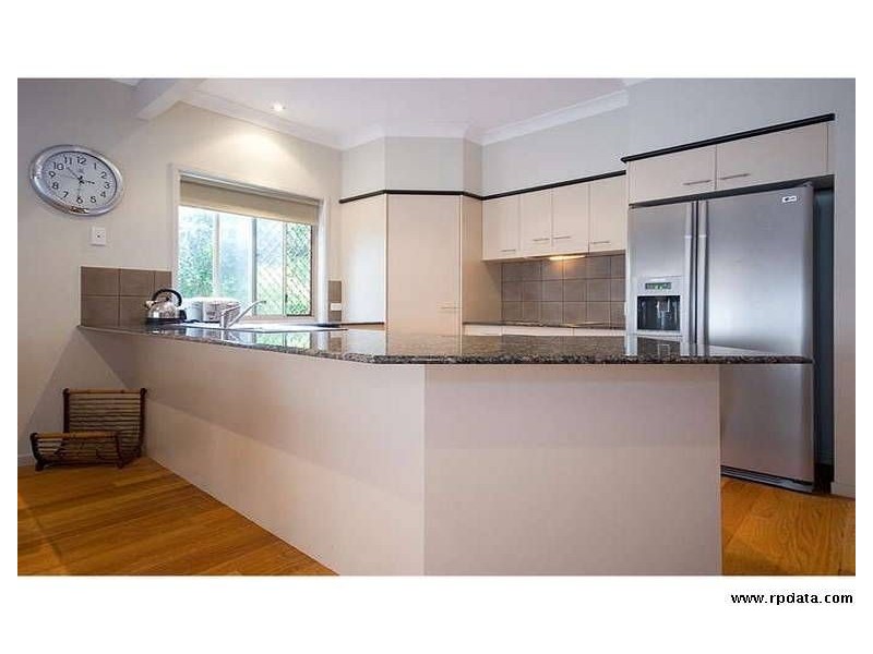 4/3 Blake Street, Southport QLD 4215