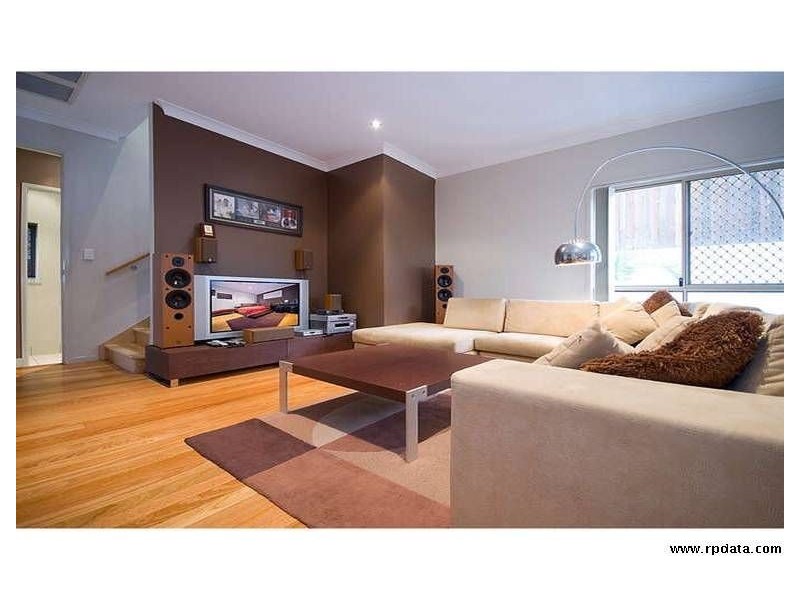 4/3 Blake Street, Southport QLD 4215