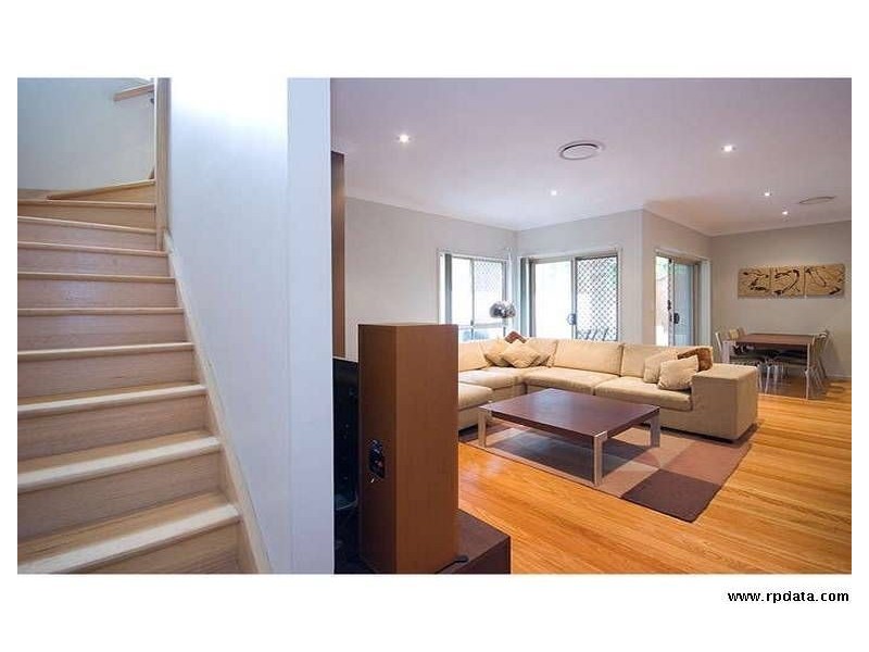 4/3 Blake Street, Southport QLD 4215