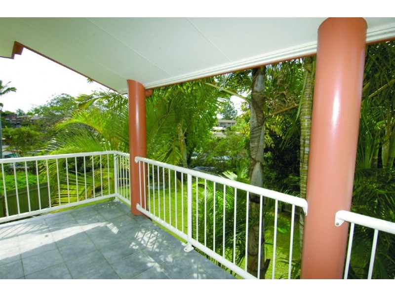 6 Paruna Place, Ashmore QLD 4214
