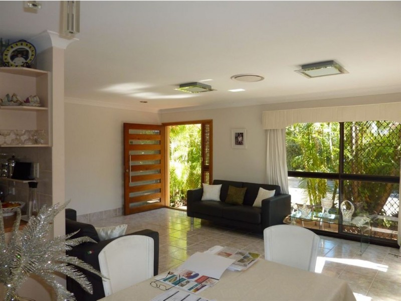 24 Wallaroo Way, Ashmore QLD 4214