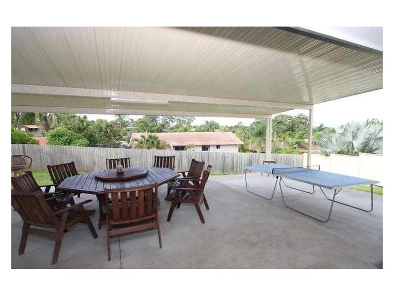 10 Warrigal  Crescent, Ashmore QLD 4214