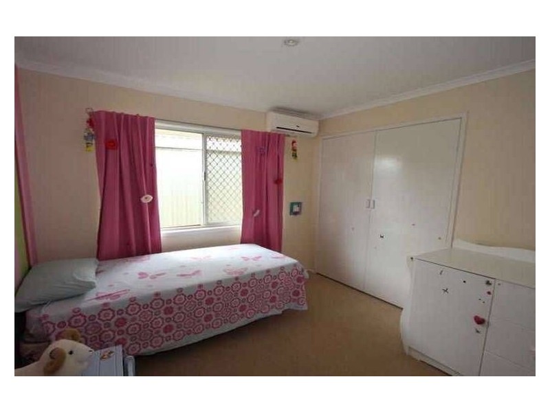 10 Warrigal  Crescent, Ashmore QLD 4214