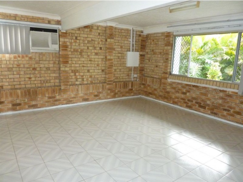 36 Slatyer Avenue, Bundall QLD 4217