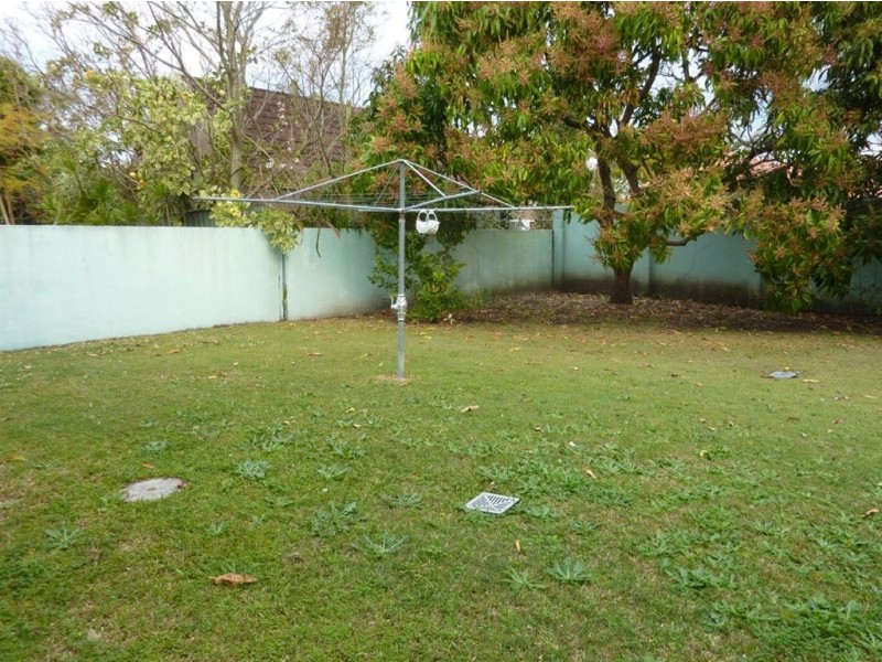36 Slatyer Avenue, Bundall QLD 4217