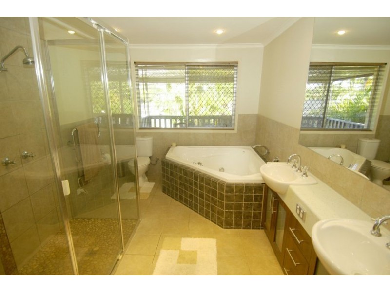 3 Kanni Court, Ashmore QLD 4214