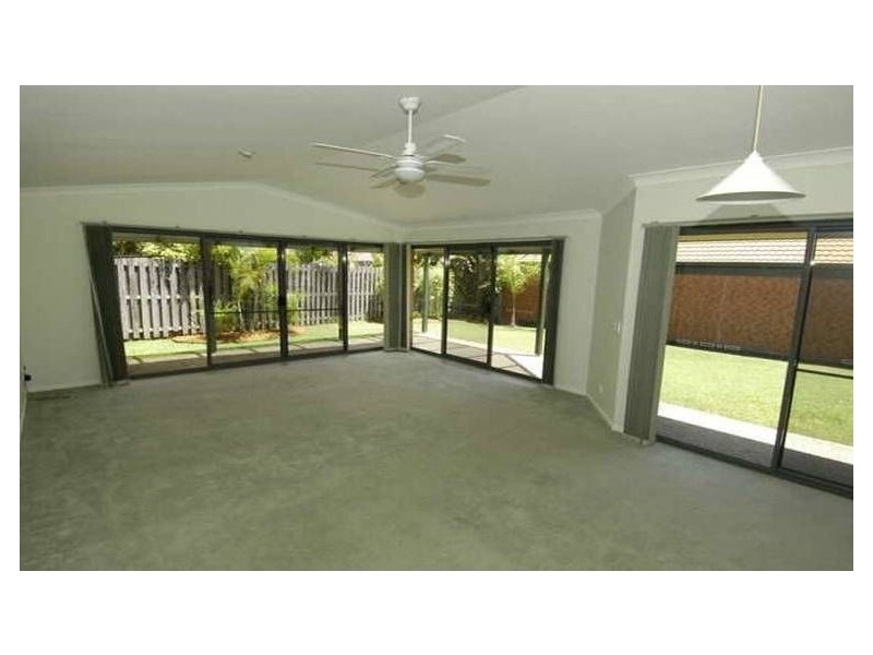 21 Jamieson Drive, Parkwood QLD 4214