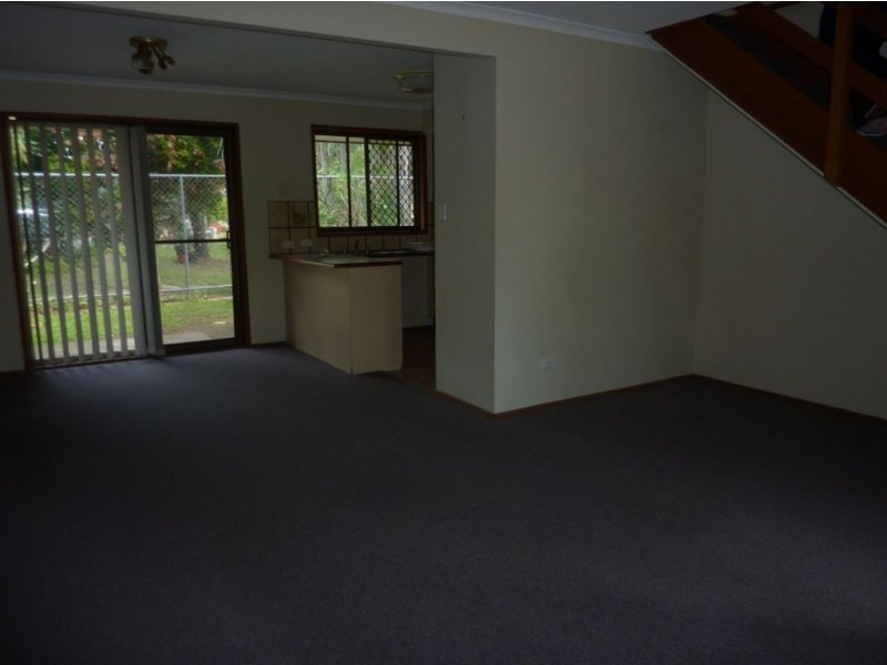 11/19-21 St Kevins Avenue, Ashmore QLD 4214