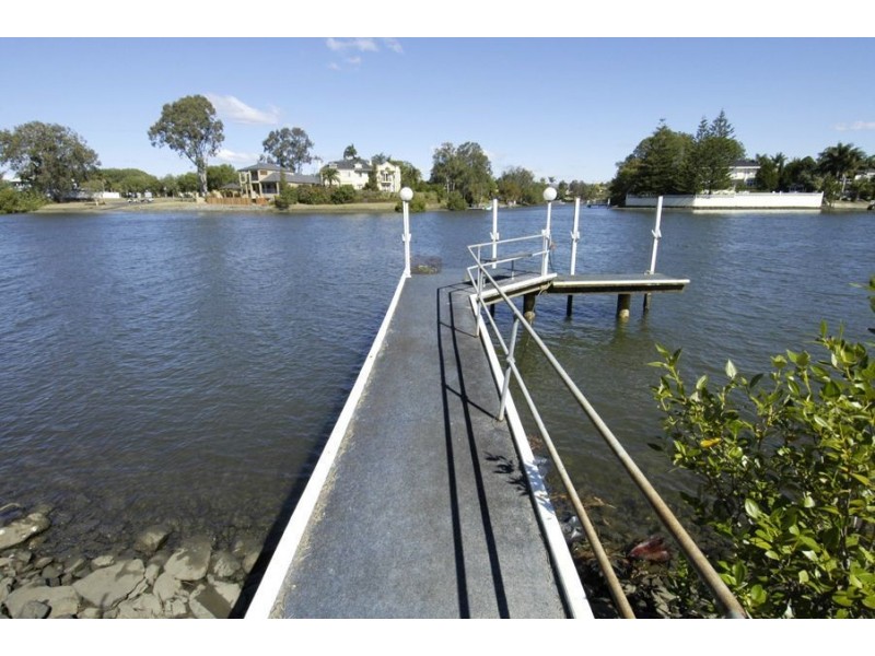 12 Cabana Boulevard, Benowa Waters QLD 4217