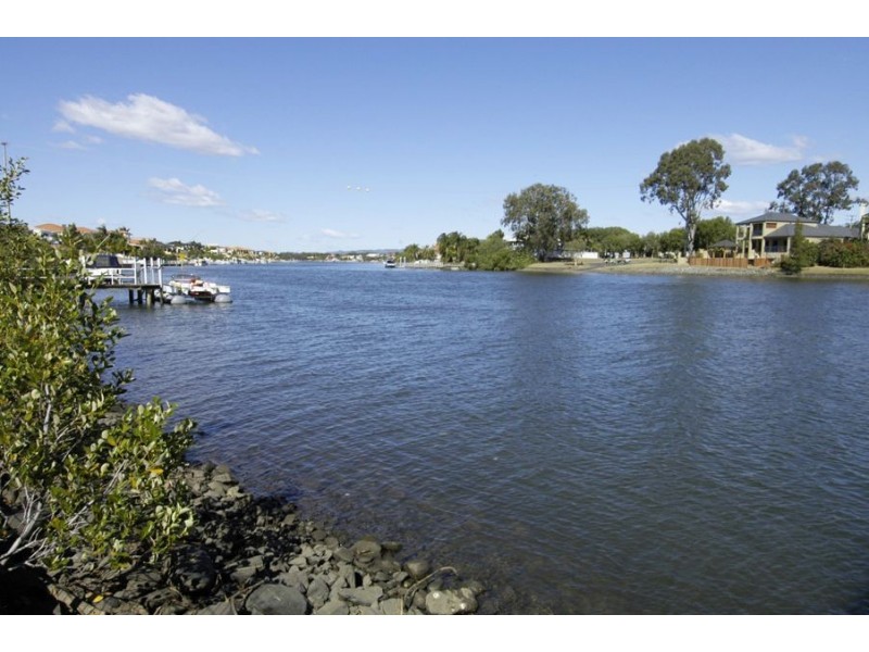 12 Cabana Boulevard, Benowa Waters QLD 4217