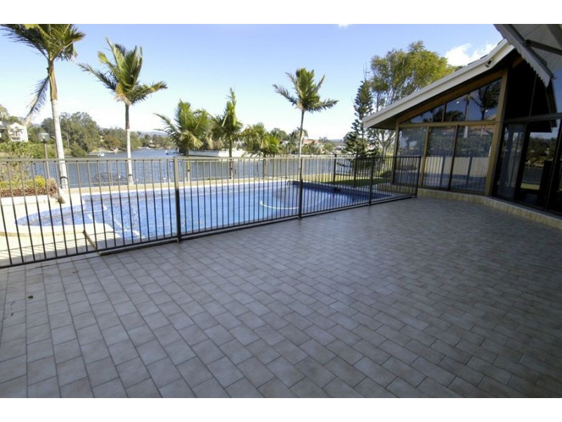 12 Cabana Boulevard, Benowa Waters QLD 4217