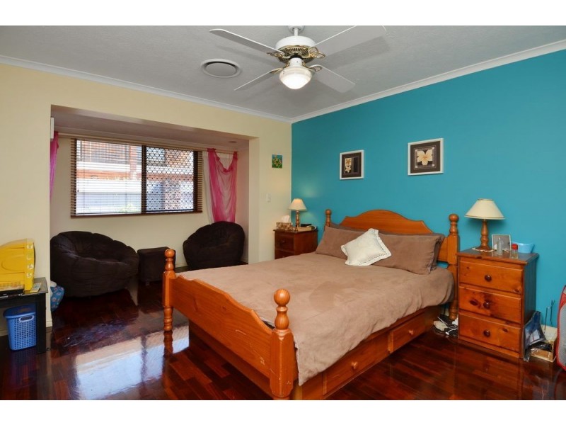 36 Pinkwood Drive, Ashmore QLD 4214