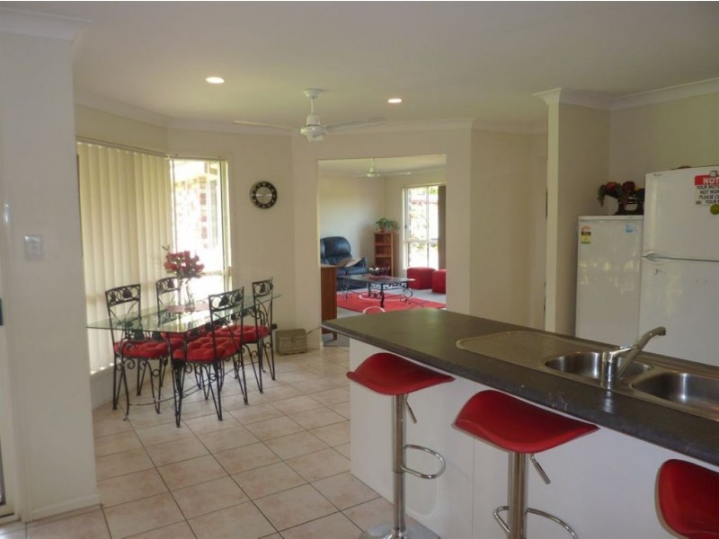 5 Aquarius Court, Molendinar QLD 4214