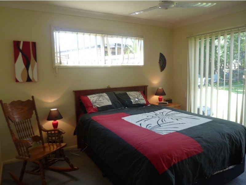 5 Aquarius Court, Molendinar QLD 4214