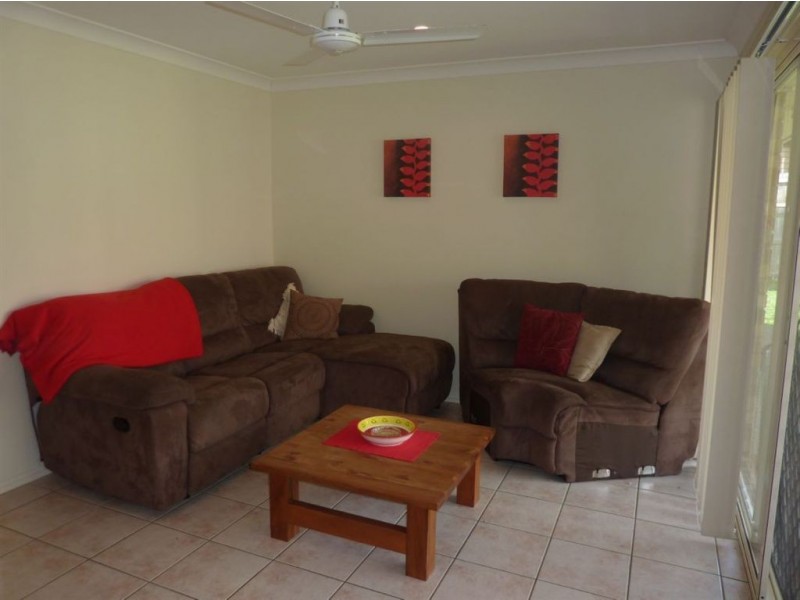 5 Aquarius Court, Molendinar QLD 4214