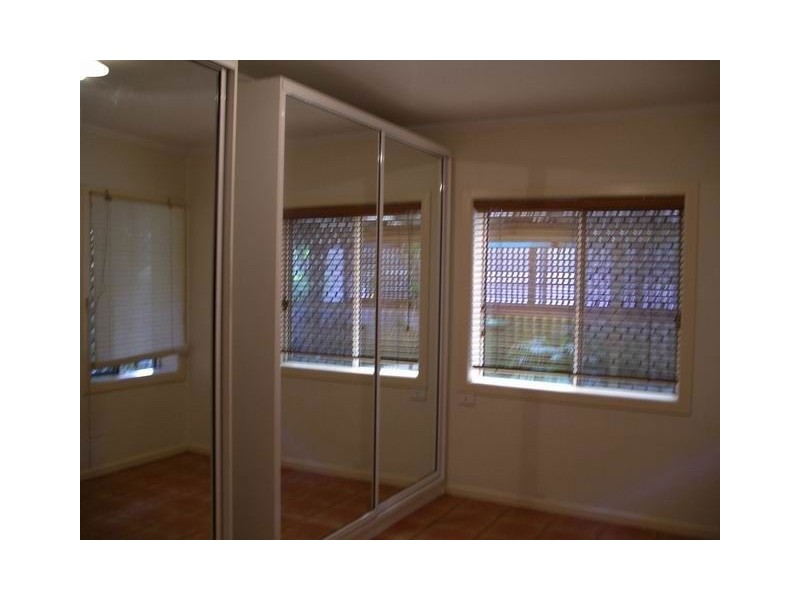 2/16 Sutherland Street, Labrador QLD 4215