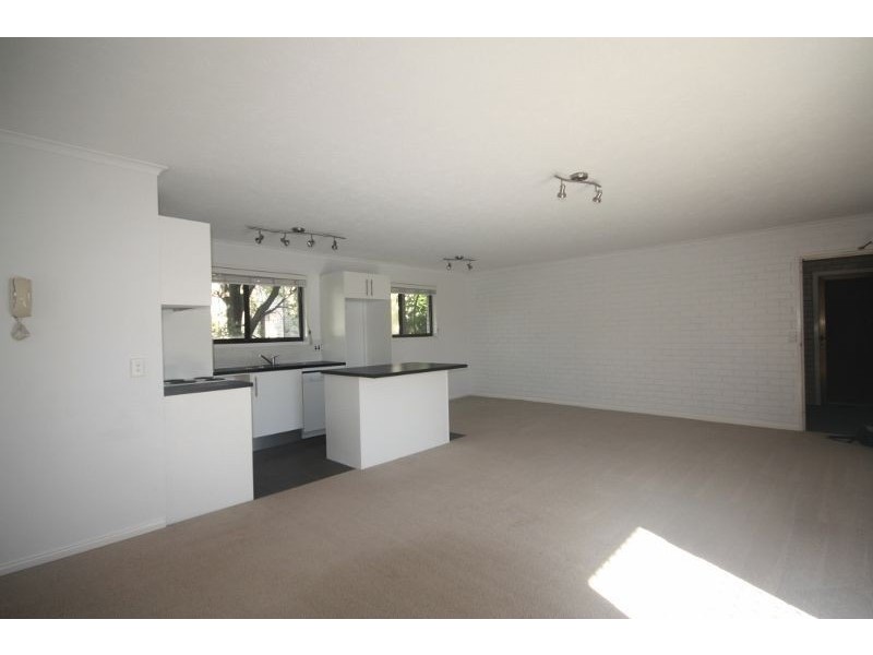5/29 Ahern Street, Labrador QLD 4215