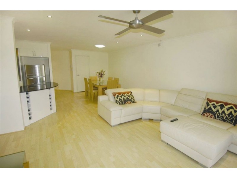 20/14-18 Jennifer Avenue, Runaway Bay QLD 4216