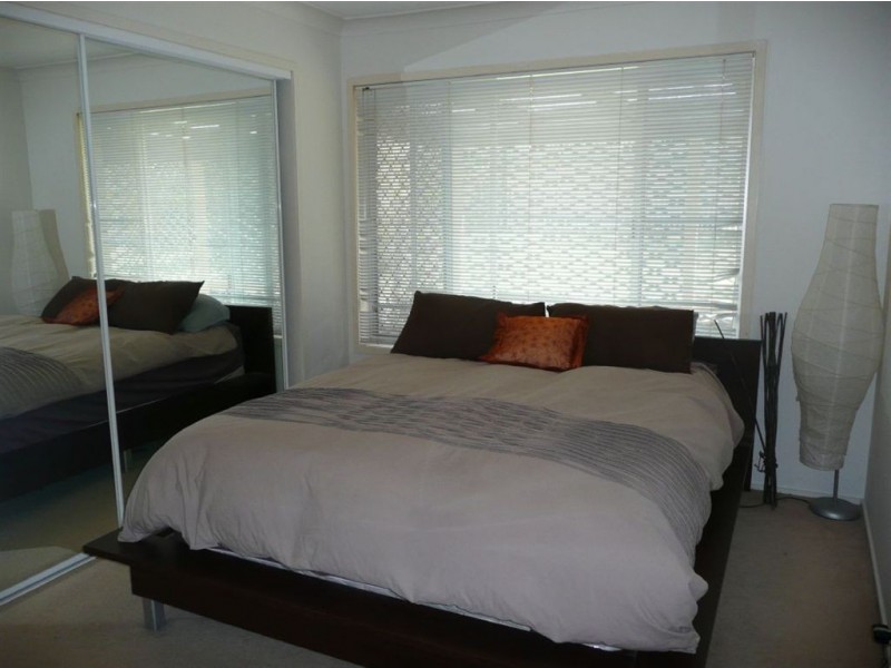 5 Jarmo Crescent, Southport QLD 4215