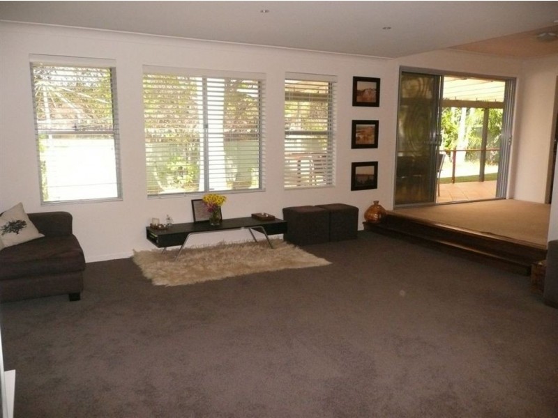 5 Jarmo Crescent, Southport QLD 4215