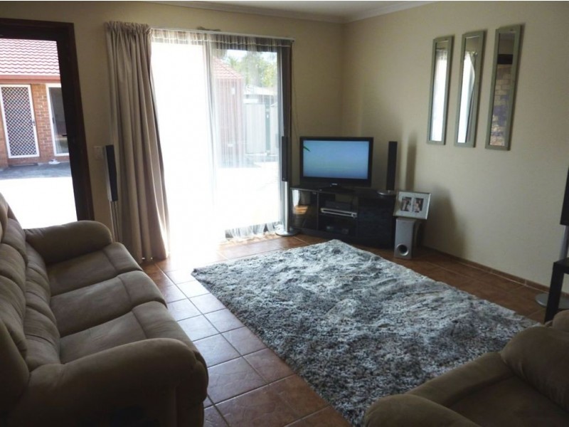 1/38 Galloway Drive, Ashmore QLD 4214