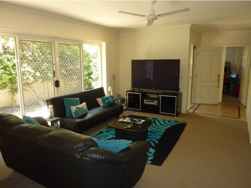 37a Abby Crescent, Ashmore QLD 4214