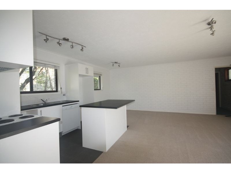 5/29 Ahern Street, Labrador QLD 4215