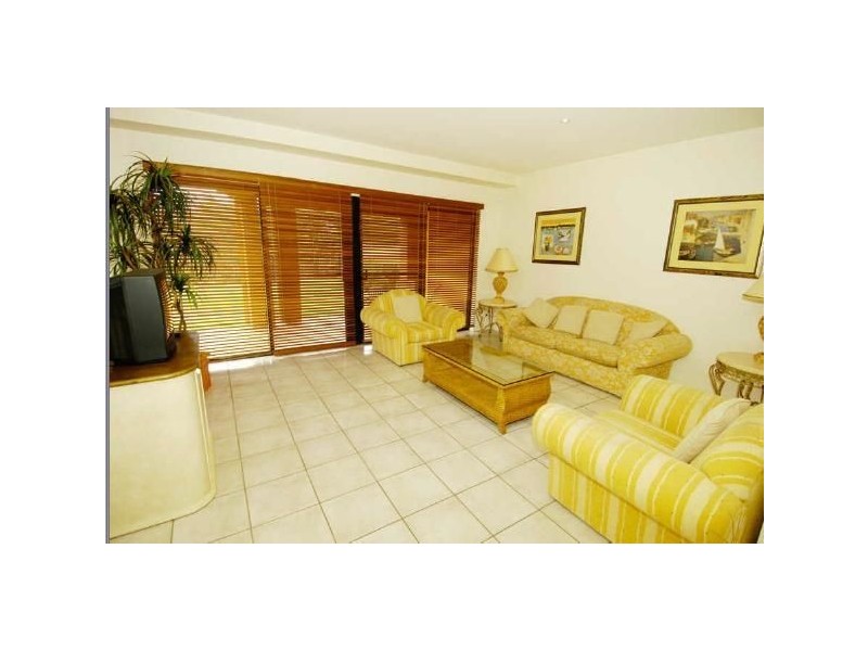 3252 Palladian Drive, Hope Island QLD 4212