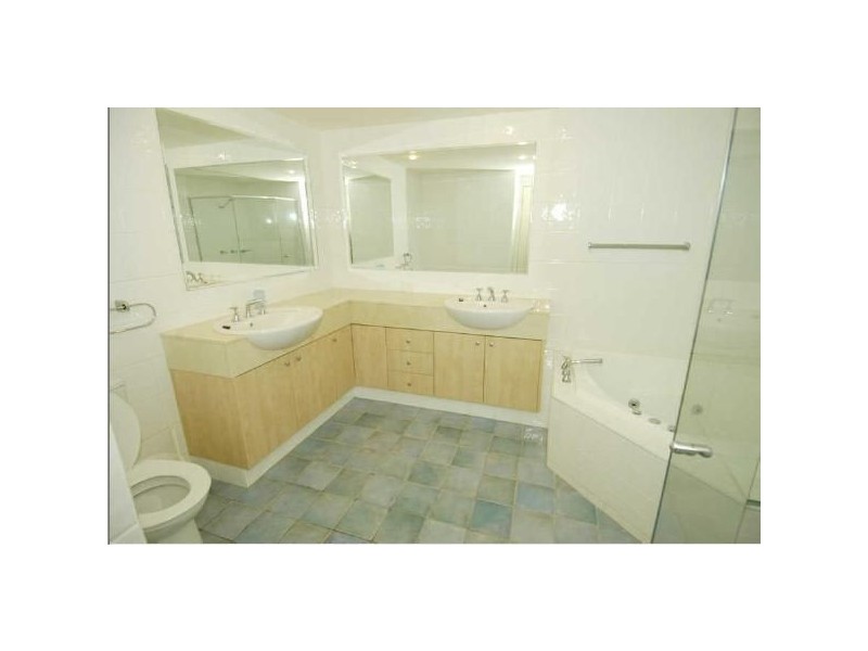 3252 Palladian Drive, Hope Island QLD 4212