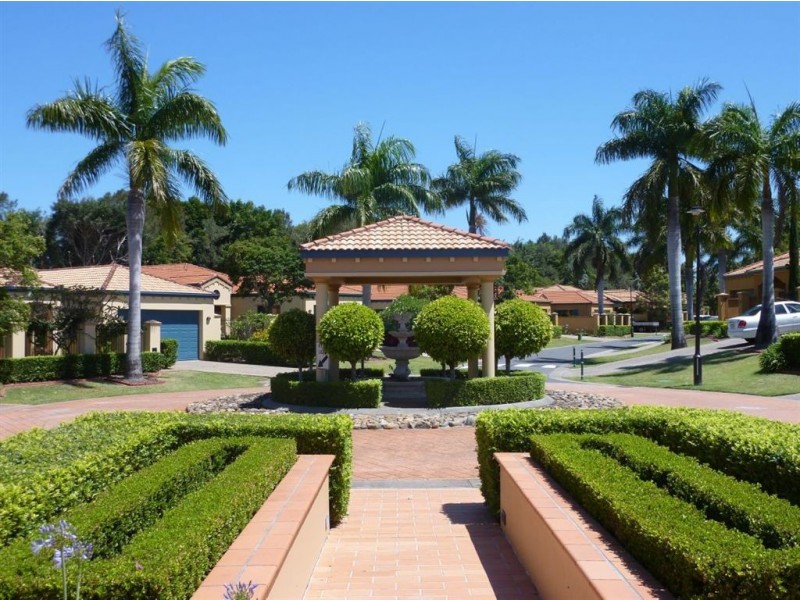 3252 Palladian Drive, Hope Island QLD 4212