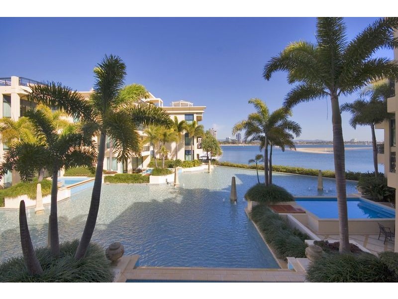 51/94 “Palazzo Versace” Seaworld Drive, Main Beach QLD 4217