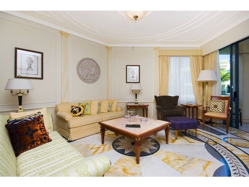 51/94 “Palazzo Versace” Seaworld Drive, Main Beach QLD 4217