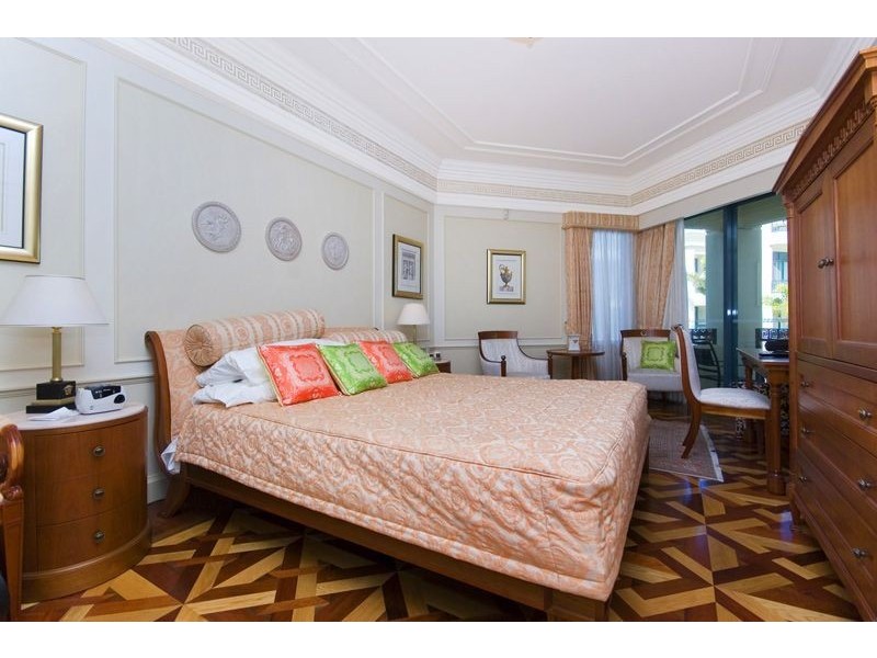 51/94 “Palazzo Versace” Seaworld Drive, Main Beach QLD 4217