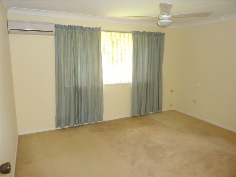 23 Lara Avenue, Southport QLD 4215