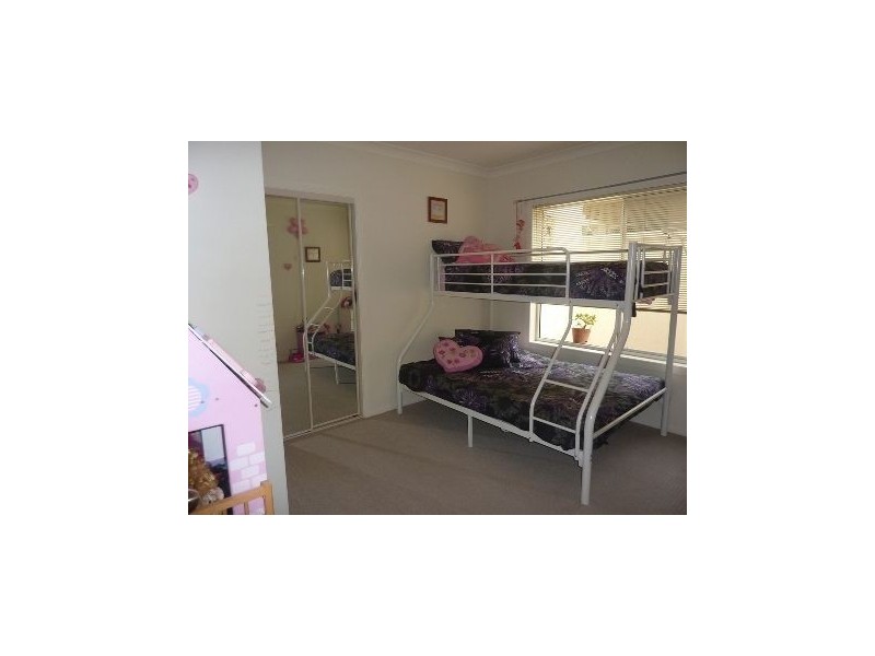 35 Abby Crescent, Ashmore QLD 4214
