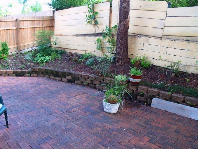 57 Benowa Road, Southport QLD 4215