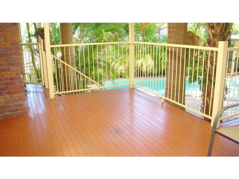 24 Kallaroo Crescent, Ashmore QLD 4214