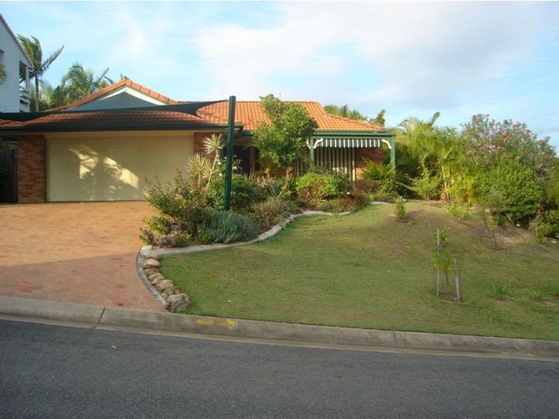 1 Cook Close, Southport QLD 4215