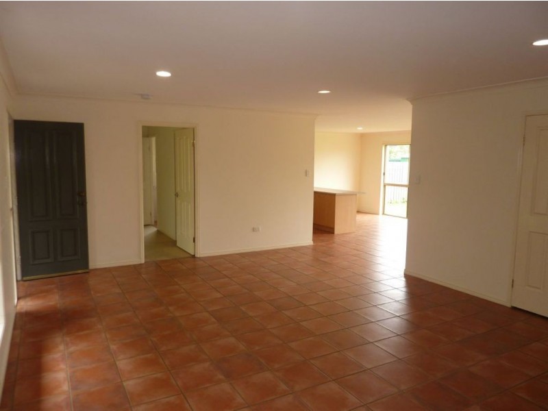29 Barrs Avenue, Oxenford QLD 4210